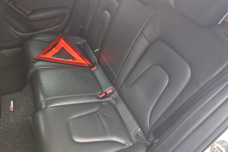 Used Audi A4L 2015 35 TFSI Millionth Anniversary Comfort Edition Left Rear Seat
