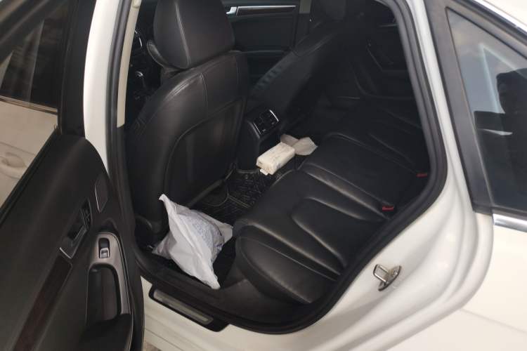 Used Audi A4L 2015 35 TFSI Automatic Comfort Model Left Rear Seat