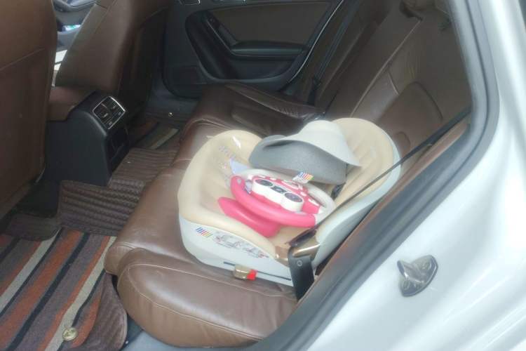 Used Audi A4L 2015 35 TFSI Automatic Comfort Model Left Rear Seat