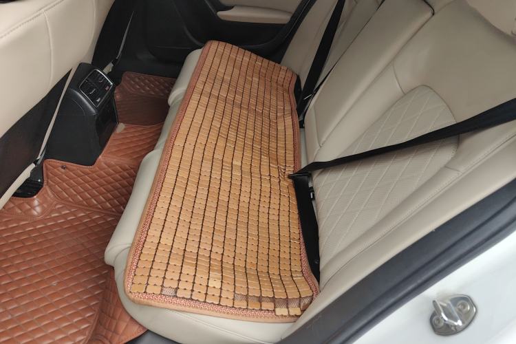 Used Audi A4L 2015 35 TFSI Automatic Standard Model Left Rear Seat