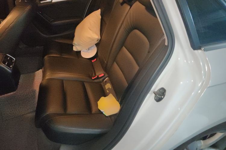 Used Audi A4L 2015 35 TFSI Automatic Standard Model Left Rear Seat