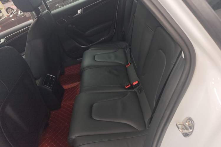 Used Audi A4L 2015 35 TFSI Automatic Comfort Model Left Rear Seat