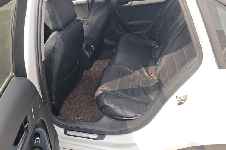 Used Audi A4L 2015 35 TFSI Automatic Standard Model Left Rear Seat