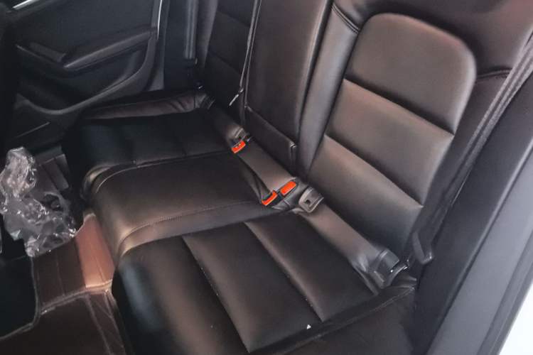 Used Audi A4L 2015 45 TFSI quattro Individual Sport Edition Left Rear Seat