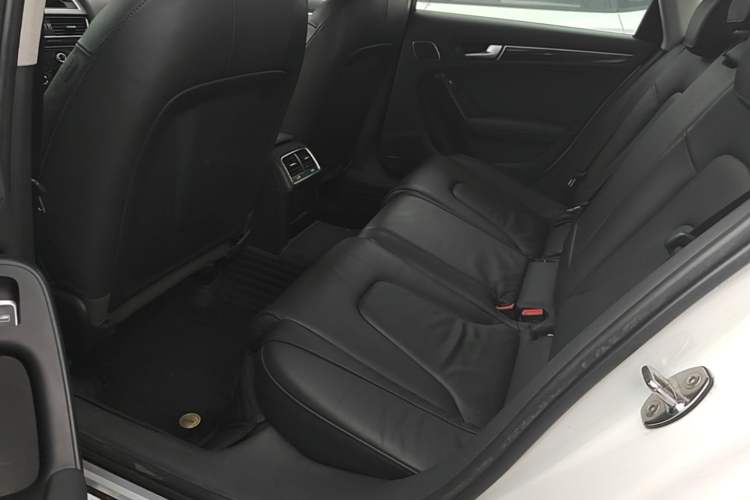 Used Audi A4L 2015 35 TFSI Automatic Comfort Model Left Rear Seat