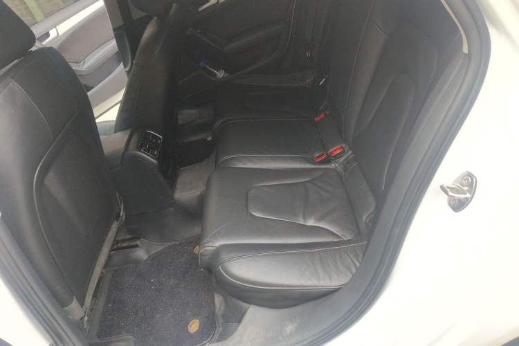 Used Audi A4L 2015 45 TFSI quattro Individual Sport Edition Left Rear Seat