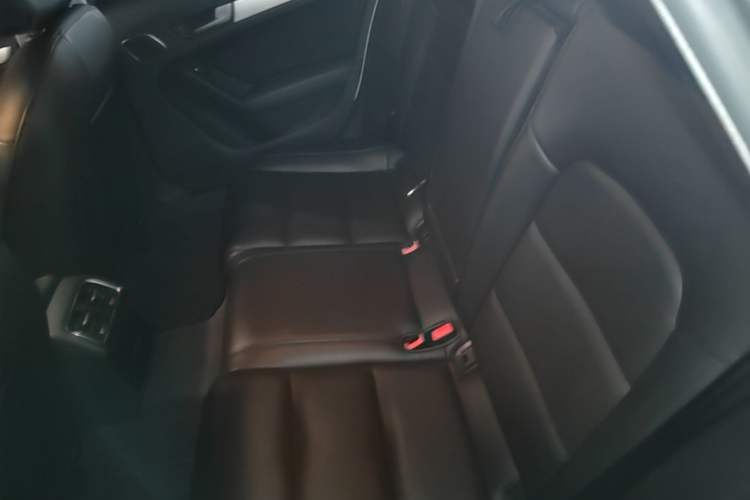 Used Audi A4L 2015 45 TFSI quattro Individual Sport Edition Left Rear Seat