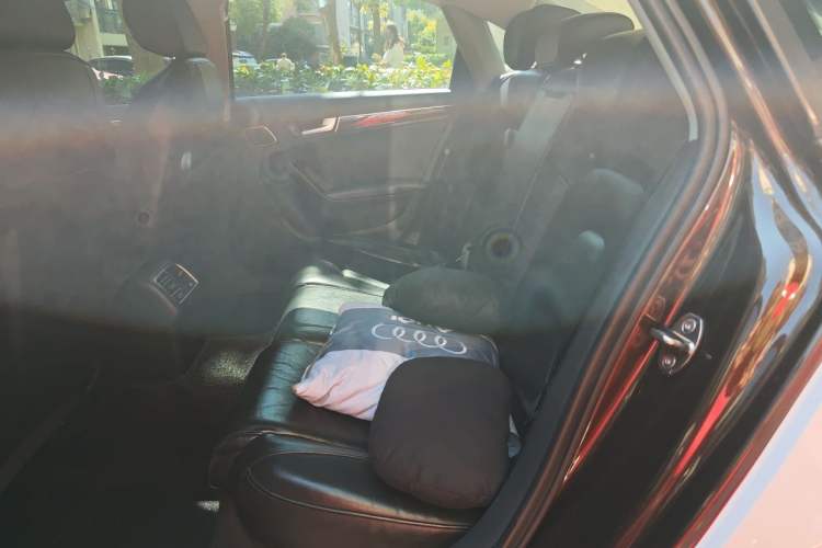 Used Audi A4L 2015 35 TFSI Automatic Comfort Model Left Rear Seat