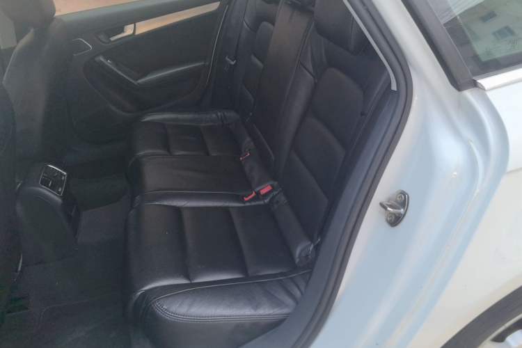 Used Audi A4L 2015 35 TFSI Automatic Standard Model Left Rear Seat