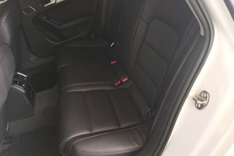 Used Audi A4L 2015 35 TFSI Automatic Standard Model Left Rear Seat