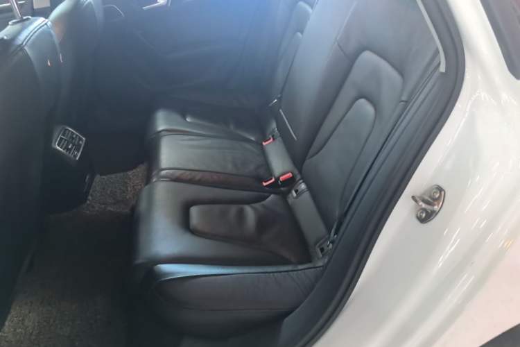 Used Audi A4L 2015 35 TFSI Automatic Comfort Model Left Rear Seat