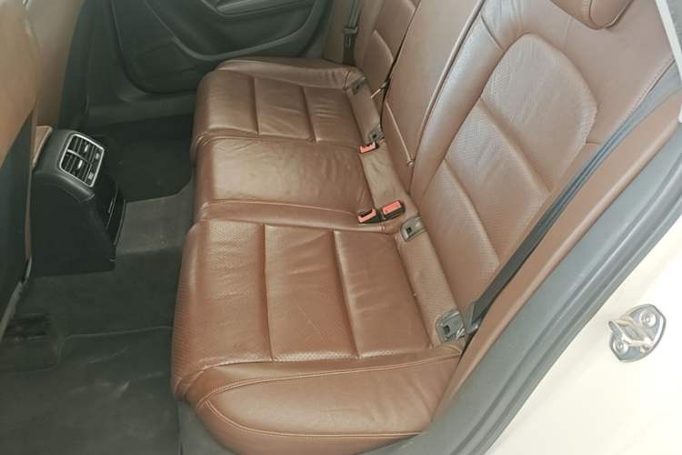 Used Audi A4L 2015 35 TFSI Automatic Standard Model Left Rear Seat