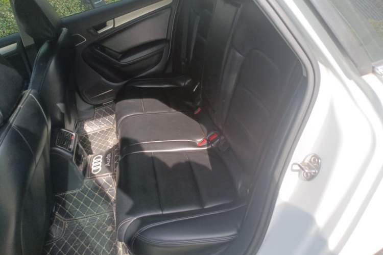 Used Audi A4L 2015 35 TFSI Automatic Standard Model Left Rear Seat