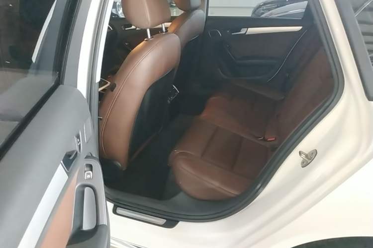 Used Audi A4L 2015 35 TFSI Automatic Standard Model Left Rear Seat