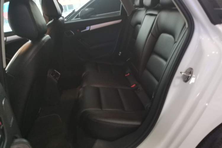 Used Audi A4L 2015 45 TFSI quattro Individual Sport Edition Left Rear Seat