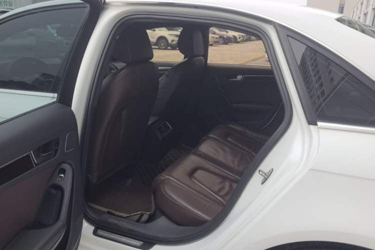 Used Audi A4L 2015 35 TFSI Automatic Comfort Model Left Rear Seat
