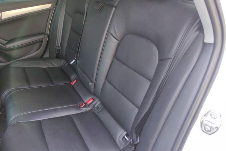 Used Audi A4L 2015 35 TFSI Millionth Anniversary Intelligent Edition Left Rear Seat