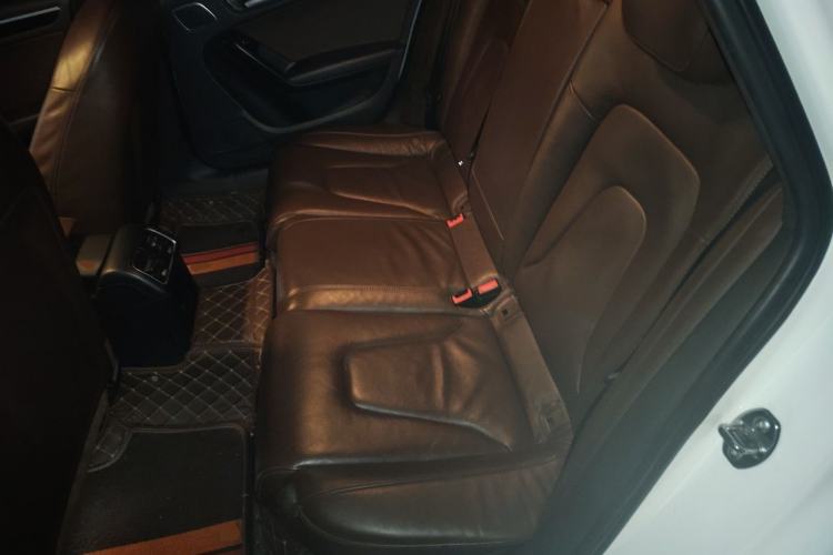 Used Audi A4L 2015 35 TFSI Automatic Comfort Model Left Rear Seat