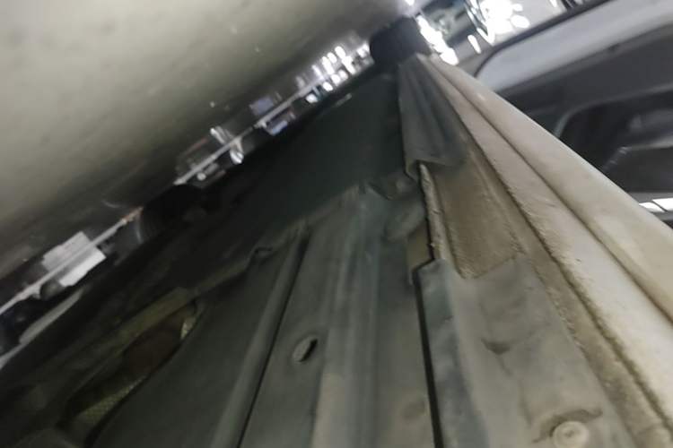 Used Audi A4L 2015 35 TFSI Automatic Standard Model Left Side Sill