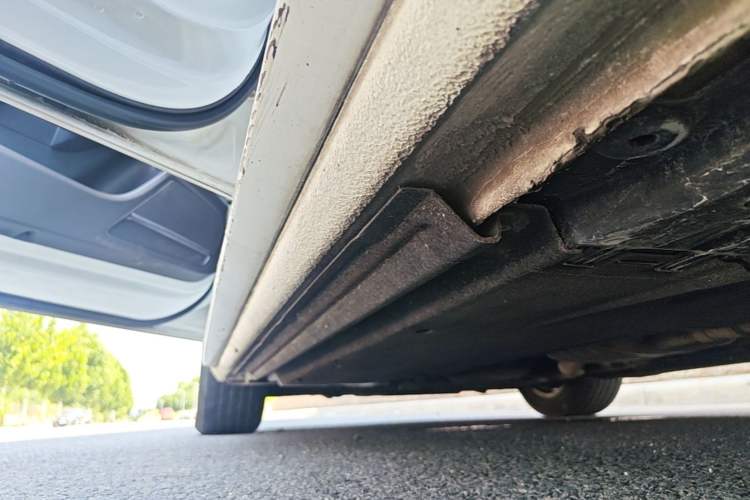 Used Audi A4L 2015 35 TFSI Automatic Standard Model Left Side Sill