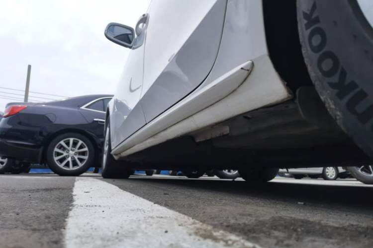 Used Audi A4L 2015 30 TFSI Automatic Comfort Model Left Side Sill