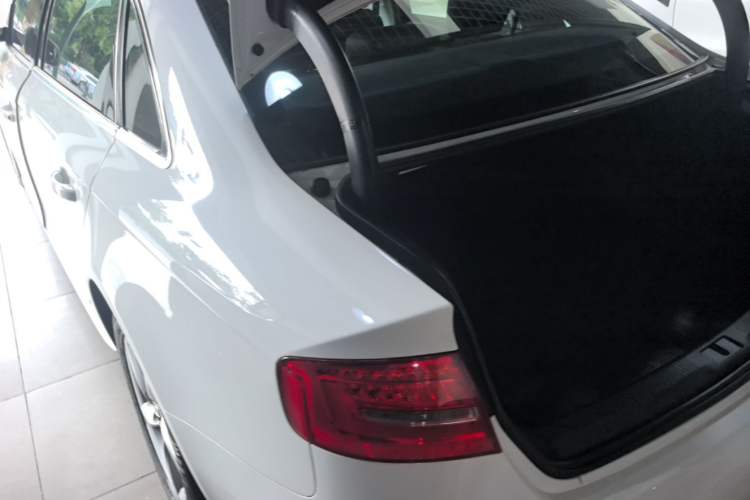 Used Audi A4L 2015 35 TFSI Automatic Standard Model Rear Left 45 Deg