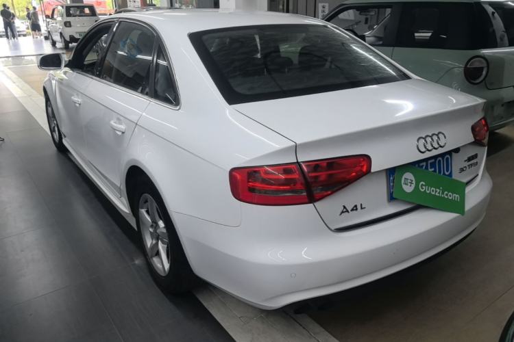 Used Audi A4L 2015 30 TFSI Automatic Comfort Model Rear Left 45 Deg