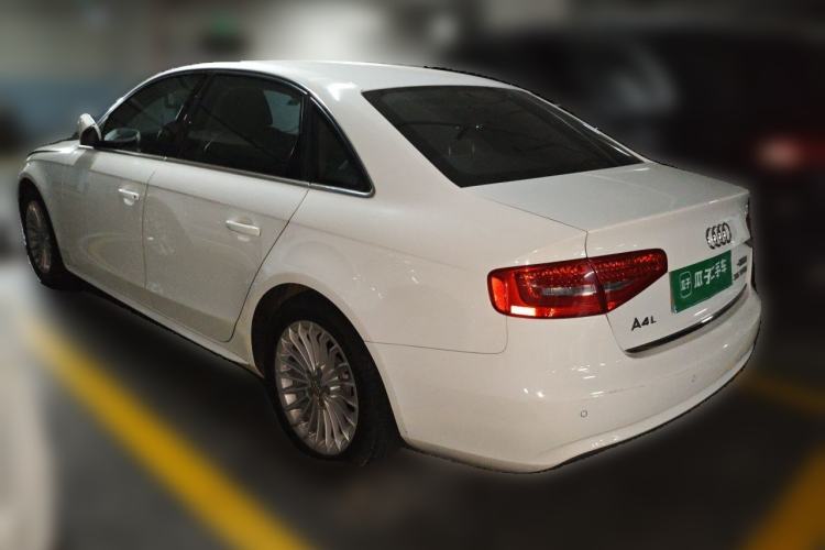 Used Audi A4L 2015 35 TFSI Automatic Comfort Model Rear Left 45 Deg