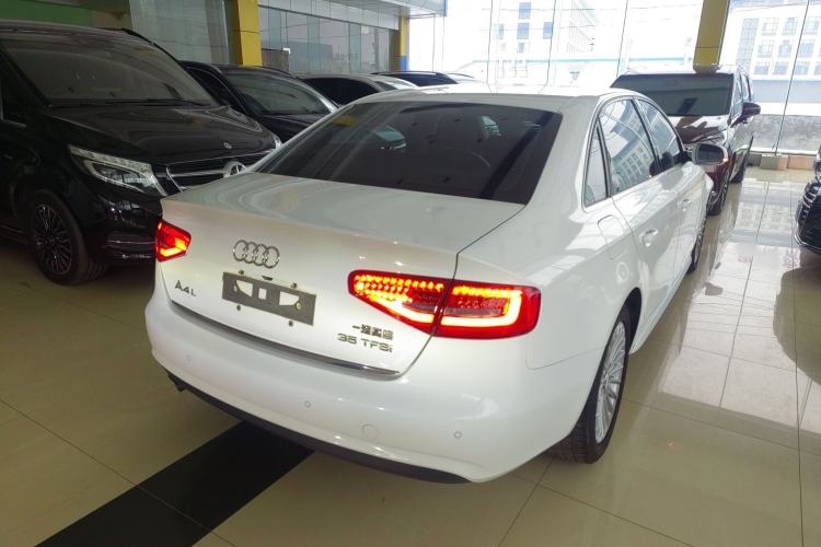 Used Audi A4L 2015 35 TFSI Automatic Comfort Model Rear Right 45 Deg