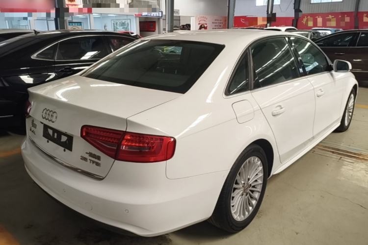 Used Audi A4L 2015 35 TFSI Automatic Comfort Model Rear Right 45 Deg