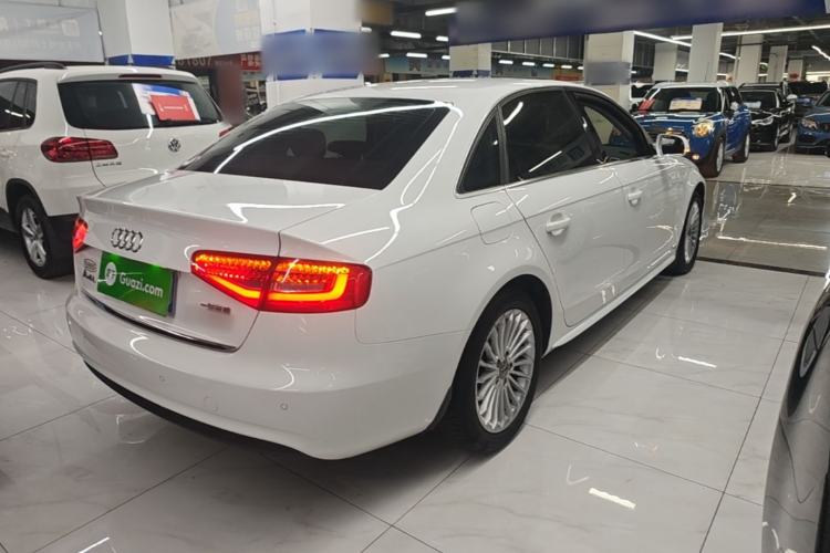 Used Audi A4L 2015 35 TFSI Automatic Comfort Model Rear Right 45 Deg