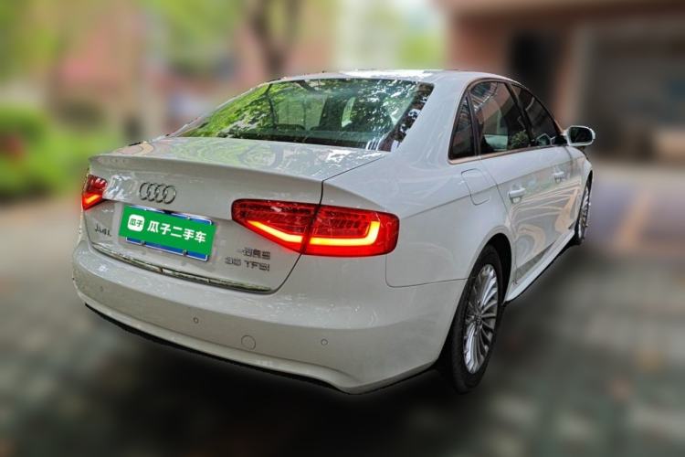 Used Audi A4L 2015 35 TFSI Automatic Comfort Model Rear Right 45 Deg