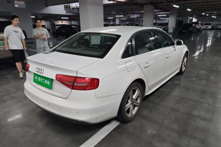 Used Audi A4L 2015 45 TFSI quattro Individual Sport Edition Rear Right 45 Deg