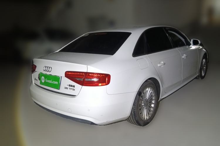 Used Audi A4L 2015 35 TFSI Automatic Comfort Model Rear Right 45 Deg
