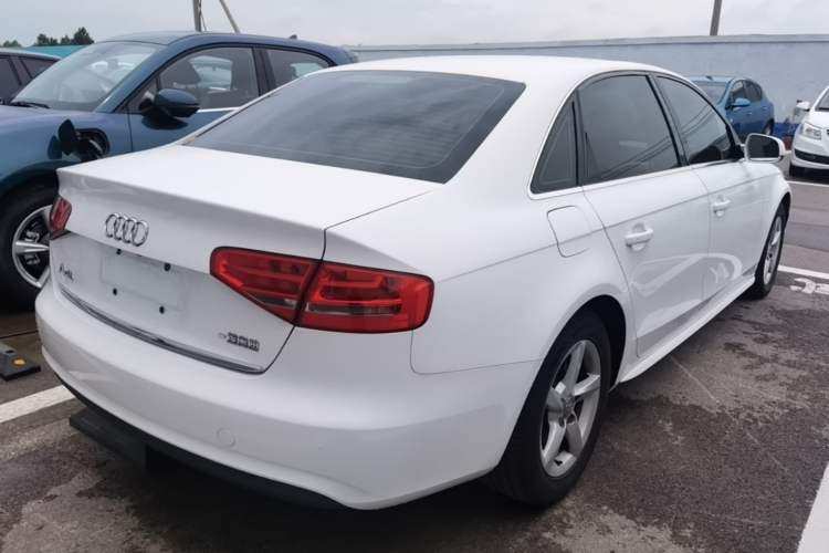 Used Audi A4L 2015 30 TFSI Automatic Comfort Model Rear Right 45 Deg