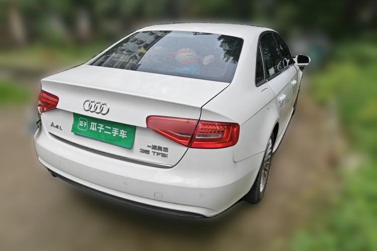Used Audi A4L 2015 35 TFSI Automatic Comfort Model Rear Right 45 Deg