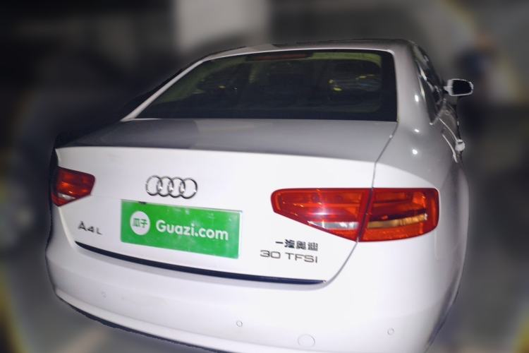 Used Audi A4L  Rear