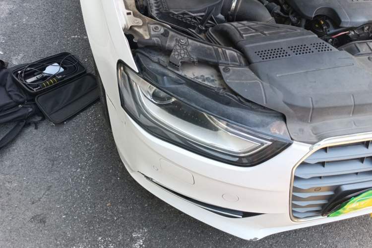 Used Audi A4L 2015 35 TFSI Automatic Standard Model Right Front Headlight