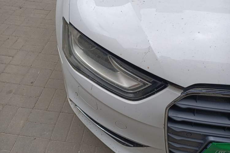 Used Audi A4L 2015 35 TFSI Automatic Comfort Model Right Front Headlight