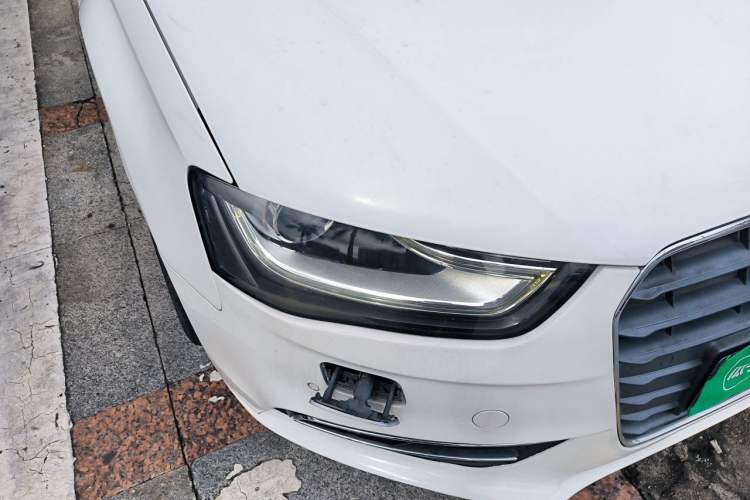 Used Audi A4L 2015 35 TFSI Automatic Standard Model Right Front Headlight