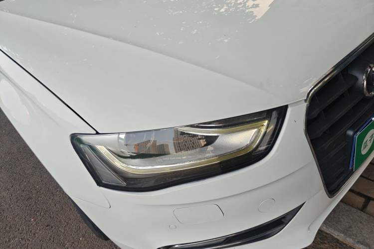 Used Audi A4L 2015 35 TFSI Automatic Standard Model Right Front Headlight