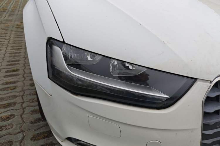Used Audi A4L 2015 30 TFSI Automatic Comfort Model Right Front Headlight