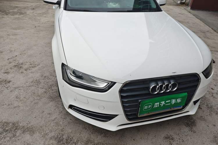 Used Audi A4L 2015 35 TFSI Automatic Standard Model Right Front Headlight