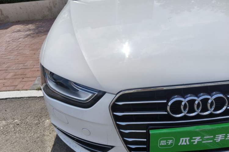 Used Audi A4L 2015 35 TFSI Automatic Comfort Model Right Front Headlight