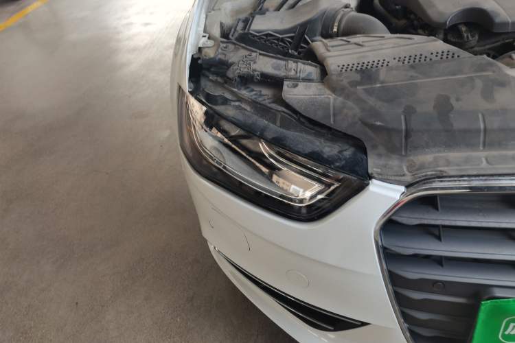 Used Audi A4L 2015 35 TFSI Automatic Comfort Model Right Front Headlight