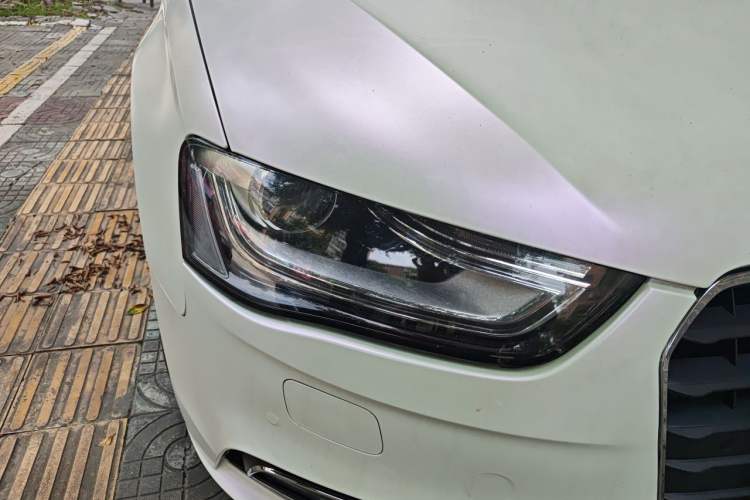 Used Audi A4L 2015 35 TFSI Automatic Standard Model Right Front Headlight