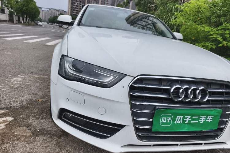 Used Audi A4L 2015 35 TFSI Automatic Standard Model Right Front Headlight