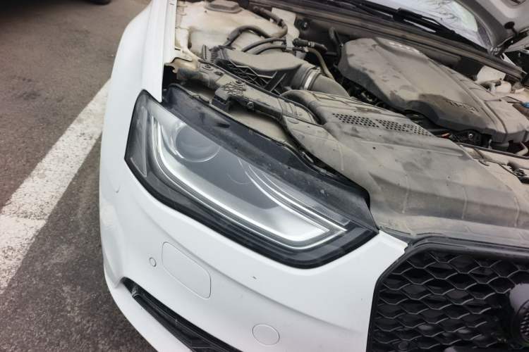 Used Audi A4L 2015 35 TFSI Automatic Comfort Model Right Front Headlight