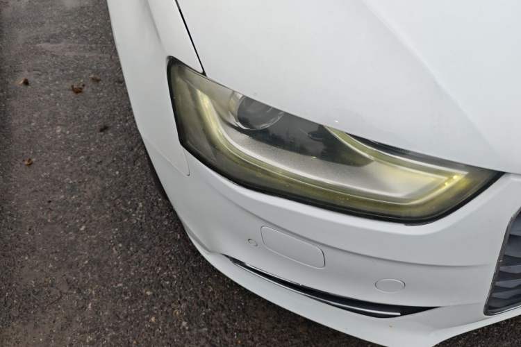 Used Audi A4L 2015 35 TFSI Automatic Standard Model Right Front Headlight