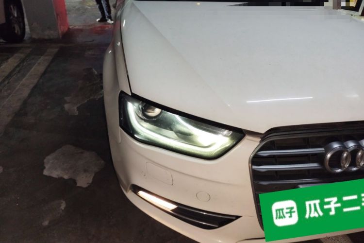 Used Audi A4L 2015 35 TFSI Automatic Standard Model Right Front Headlight